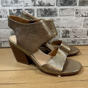 NWOT: ISOLA Women's‎ Gold Metallic Leather Block Heel Sandals Size 9.5